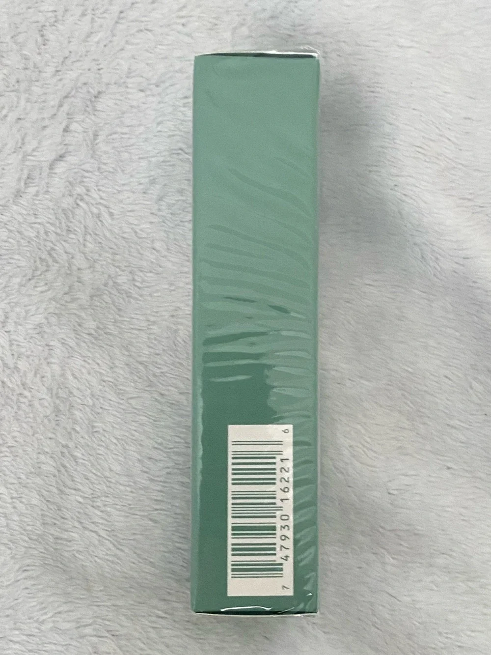 La Mer ‘The Lip Volumizer’ Plumping Lip Gloss in Sheer Glow